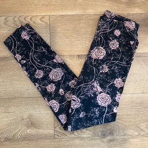 LuLaRoe leggings with Roses